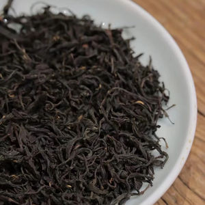 Zhengshanxiaozhong Hong Cha biologique Thé noir chinois de haute qualité Thé en vrac savoureux pour la santé et l'amincissement - Product Image 2