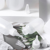 Petit flacon de teinture à l'huile pour cheveux doux en plastique PE 1oz 2oz bouteille à presser carrée sérigraphie bouteilles de shampoing personnalisées en gros