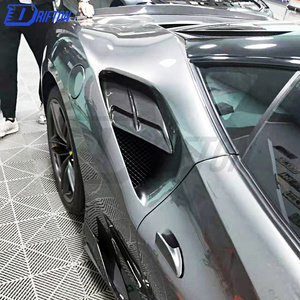 Paneles de entrada de aire lateral estilo CPT para rejillas de ventilación de fibra de carbono seco forjado Ferrari 488 GTB - Product Image 3