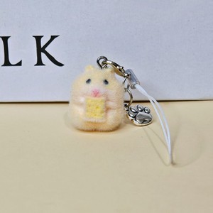 Porte-clés 3D mignon en résine, motif hamster câlin, fait main, pour sac à main, téléphone, cadeau pour fille - Product Image 2