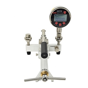 Pompe à vide pneumatique portable pour l'étalonnage des jauges - Product Image 6