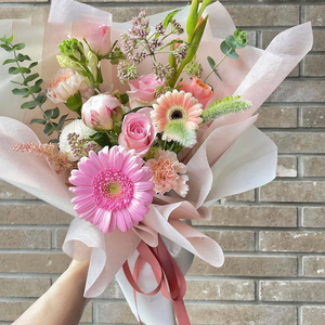 Good Price Cheap Personalized <strong>Non</strong> <strong>Woven</strong> <strong>Fabric</strong> Roll Bouquet <strong>Paper</strong> Waterproof Biodegradable Tissue Flower Wrapping <strong>Paper</strong> - Product Image 4