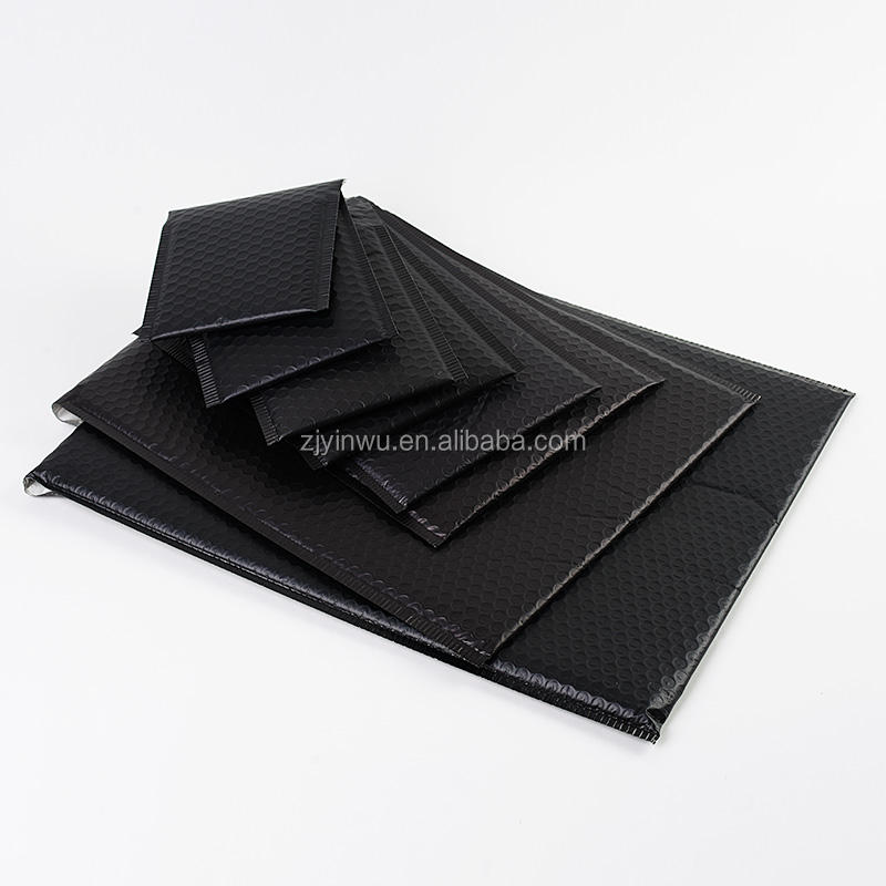 Noir bulle mailer