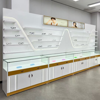 Vitrinas de Exhibición Modernas de Lujo en Vidrio Templado Blanco con Iluminación LED, Resistentes al Agua y Ecológicas para Joyería, Celulares y Relojes