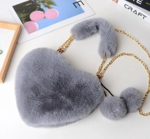 <span class=keywords><strong>Sac</strong></span> à bandoulière en <span class=keywords><strong>fausse</strong></span> <span class=keywords><strong>fourrure</strong></span> de couleur vive assorti au bandeau d'hiver mignon et tendance, <span class=keywords><strong>sac</strong></span> à main en forme de cœur, <span class=keywords><strong>sac</strong></span> à main en <span class=keywords><strong>fourrure</strong></span> chaude - Product Image 1