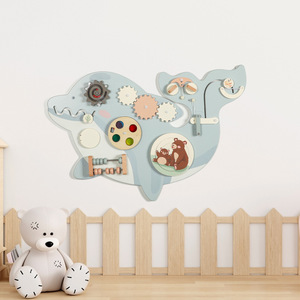 Jouets sensoriels Montessori personnalisés en bois, tableau d'activités mural en forme de dauphin pour les enfants, salle de jeux de la garderie, tableau d'activités interactif - Product Image 2
