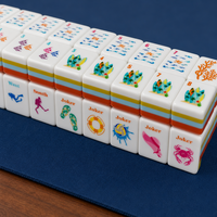Tuiles de Mahjong Tendance Thème Poisson Corail - Mahjong Thème Plage avec Motifs Poisson Angélique, Planche de Surf et Joker, Coffret Cadeau Mahjong en Acrylique