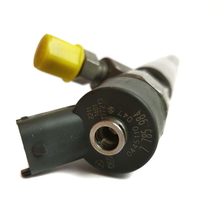 BMW Fuel Injector 7785984 0445110047 for E53 E39 Engines
