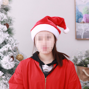 Chapeau de Noël Magpie rouge avec bordure blanche pour adultes et enfants, accessoire de costume de fête - Product Image 2