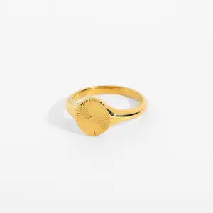Gemain Vintage Design Medallion Stackable Sunbeam Ring Gifts High Polished Sunburst Finger Ring for Girls