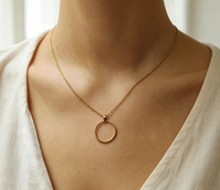 Collier pendentif cercle ouvert délicat en acier inoxydable 316L plaqué or PVD 18K, bijou minimaliste pour femme, idéal pour la clavicule
