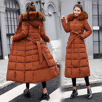 Nieuwe Dikke Veer Katoen Vrouwen Grote Bontkraag Winterjas Losse Riem Stijl Katoenen Jas