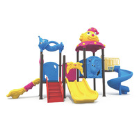 Aire de jeux extérieure en plastique pour enfants avec toboggans en spirale et doubles toboggans droits, marque Starsky