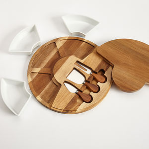 Tagliere di formaggio in legno di Acacia e coltello con strumenti di formaggio e 3 piatti - Product Image 6