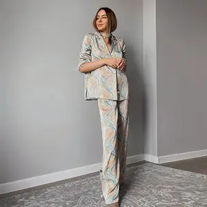 Pijama de seda de lujo para mujer, ropa de dormir de dos piezas con estampado de flores, venta al por mayor, OEM/ODM