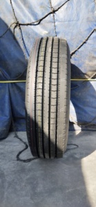 315/80R22.5 Yeni Kamyon Lastikleri - Ağır Hizmet Tipi, Yüksek Kaliteli ve Dayanıklı, Çinli Üretici, Dolu Lastik, Çeşitli Boyutlarda Mevcut - Product Image 2