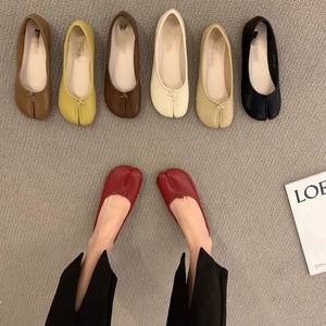Nouveau style 2026 – Chaussures plates à bout fendu style rétro français, antidérapantes, à enfiler, pour <span class=keywords><strong>grand</strong></span>-mère - Product Image 1