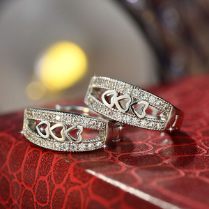Pendientes de Oreja con Forma de Corazón Hueco para Mujer, Accesorios Simples para Uso Diario - Product Image 5