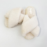 Chaussons d'hiver en gros pour femmes, pantoufles douces en peluche à bout ouvert, chaudes en fausse fourrure