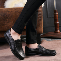 Chaussures de conduite décontractées pour hommes, respirantes, antidérapantes, en cuir noir, adaptées à toutes les saisons - printemps, été, automne et hiver