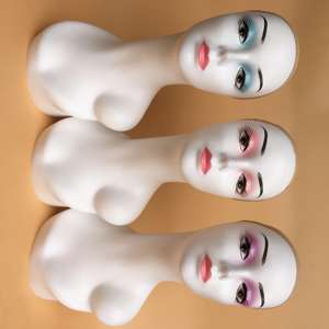 Tête de mannequin réaliste en PVC à long cou pour femme, avec épaules et maquillage, pour l'affichage de perruques, vente en gros à prix réduit - Product Image 6