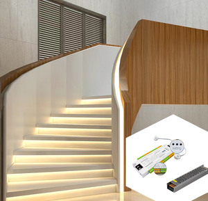 Kit d'éclairage d'<span class=keywords><strong>escalier</strong></span> LED à détecteur de mouvement à 32 canaux personnalisé 12V/24V bande lumineuse LED en aluminium E26 lampes murales détection humaine - Product Image 1