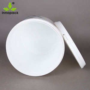 Cubo de Plástico Grande para Agua, Blanco, de 5 Galones, con Tapa con Boquilla y Asa Metálica - Product Image 4