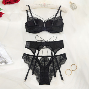 Ensemble de lingerie en dentelle de style français, soutien-gorge à armatures souple pour femmes européennes et américaines, sous-vêtements sexy multi-pièces - Product Image 1