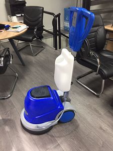 <b>Floor</b> Scrubber <b>Machine</b> Single Brush Carpet and Rug <b>Cleaning</b> Washing Professional Cleanvac Turkey - Product Image 5