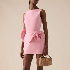 Новое 2026 года, хит продаж: короткое женское платье с 3D цветами, розовое, для вечеринок, сексуальное, без спинки, без рукавов, с U-образным вырезом, облегающее, элегантное - Product Image 1