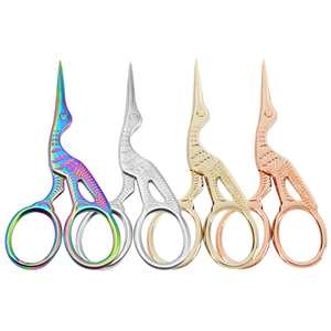 Ciseaux à sourcils populaires en acier inoxydable doré, lame droite avec pointe aiguë, soin de beauté, ciseaux de maquillage, manche en plastique - Product Image 1