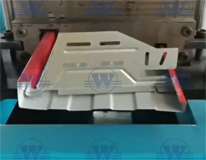 Máquina de Alta Precisión para Fabricar Bordes de Techo de Acero Galvanizado, Maquinaria para Formar Tejas - Product Image 6