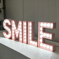 Lettres lumineuses LED RGB en acrylique 2026, alimentées par énergie solaire, étanches IP65, personnalisables pour intérieur, décoration de voiture, enseigne lumineuse