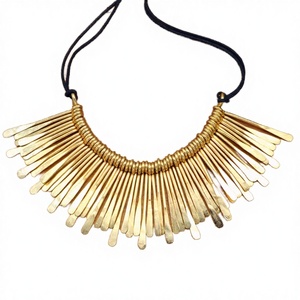 Collar <span class=keywords><strong>de</strong></span> espigas <span class=keywords><strong>de</strong></span> latón vintage, maxi, con <span class=keywords><strong>cadena</strong></span> <span class=keywords><strong>de</strong></span> cordón corta ajustable y joyería ancha dorada llamativa - Product Image 4