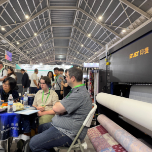 8-đầu in lớn Định dạng thăng hoa máy in 1.9m Chiều rộng cho may mặc làm - Product Image 1