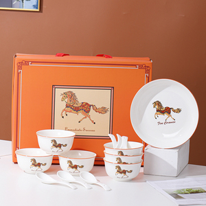 14 piezas 6 tazones 6 cucharas y 2 paltes Caballo Vajilla juego de cena de cerámica de lujo vajilla de hotel vajilla - Product Image 1