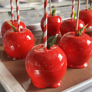 Manzanas Caramelizadas Dulces y Crujientes, Deliciosas Manzanas de Amor, Modelos de Comida Falsa Encantadores, Decoración, Regalos Colgantes, Exhibiciones, Rojo Brillante - Product Image 4