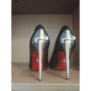 Elegantes Stilettos de Punta Puntiaguda de Seda Negra Satinada con Pedrería, Ligeros, con Sandalias, para Mujer, para Fiestas y Ocasiones Especiales - Product Image 6