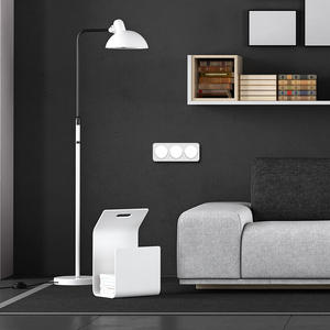 Placca da parete in vetro bianco a 3 interruttori, design elegante e moderno, ideale per controllare l'illuminazione e migliorare l'ambiente. - Product Image 3