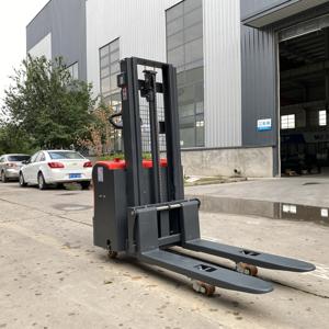 חדש חשמלי מלא 3 מטר גובה משוט גדיל מלגזה הזזה אוטומטית להגיע מזלג מזלג מזלג <span class=keywords><strong>4</strong></span>.5 מ 'מעגן wangong 1.5-2 - Product Image 2