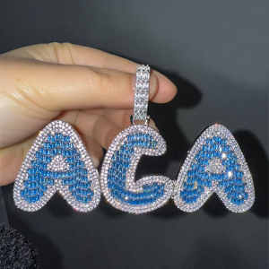 UWIN Baguette Cut Baby Blue Cubic Zirconia pietre lettera <span class=keywords><strong>nome</strong></span> ciondolo personalizzato <span class=keywords><strong>nome</strong></span> gioielli personalizzati - Product Image 4