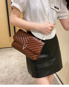 Práctico bolso diario con cierre de cubierta duradero Diseño moderno y espacioso a un precio - Product Image 3