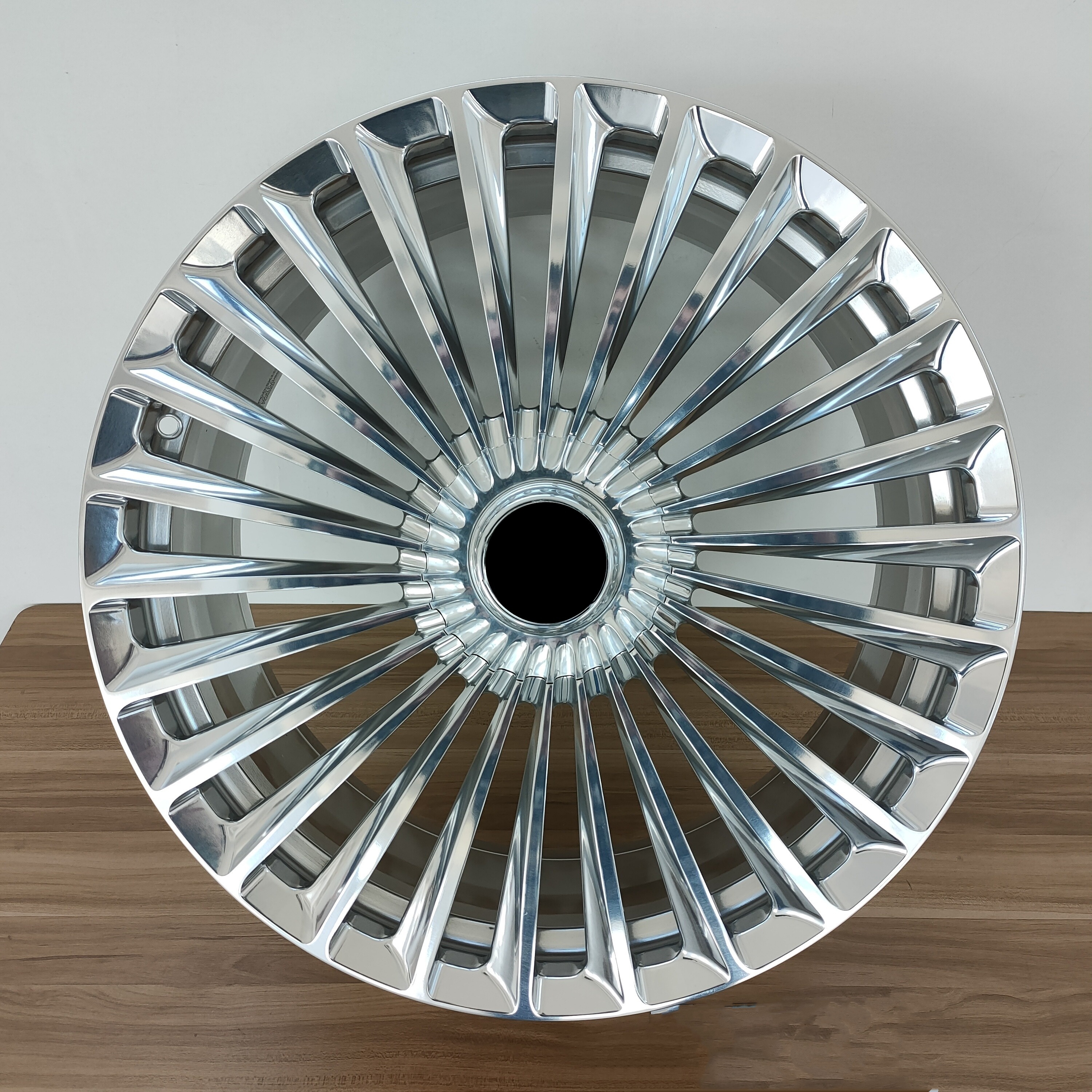 Wheeluxアフターマーケットカスタム鍛造自動車合金ホイール19202122