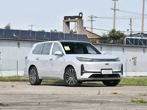 Geely Galaxy M9 2025 PHEV SUV 100-230km SUV de 6 Plazas con Gran Espacio - Product Image 2