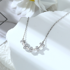 Collar de Plata de Ley 925 con Baño de Rodio y Circonita Cúbica en Forma de Corazón para Compromiso, Fiesta o Boda, Venta al por Mayor - Product Image 3