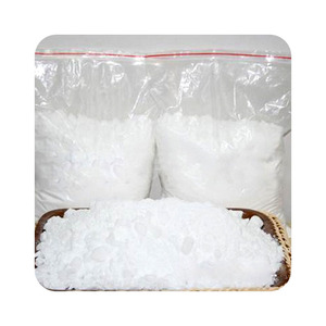 Polyethylenglykol-4000 ist ein weißes, wachsartiges Festkörperblatt oder granuliertes Pulver. - Product Image 5