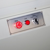 Machine de perçage et d'alésage verticale CNC pour le travail du bois, à moteur articulé, pour trous de poche, avec étagères réglables