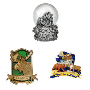 Custom Resin Moose Bear Statue Ornament Decoration Crystal Sparkling Water Ball for Gift Christmas <strong>Snow</strong> <strong>Globe</strong> <strong>Wholesale</strong> Souvenir - Product Image 3