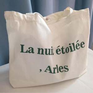 Sac fourre-tout promotionnel simple et personnalisé en toile de coton naturelle durable, réutilisable, avec logo imprimé, motif lettres et fermeture éclair - Product Image 4