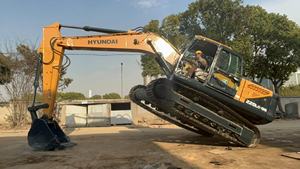 Excavatrices sur chenilles Hyundai 220LC-9S d'occasion de haute qualité, excavatrice Hyundai 220LC-9S d'occasion bon marché à vendre - Product Image 4